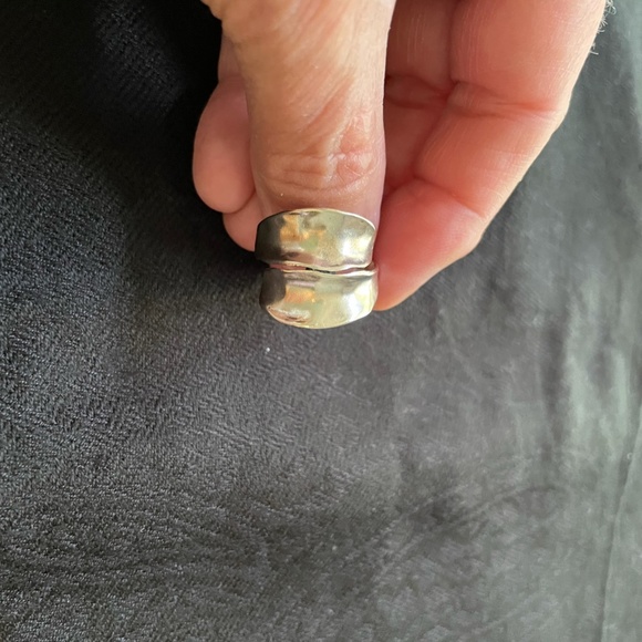 Grace & Heart "Enthrall" Ring - Picture 3 of 4